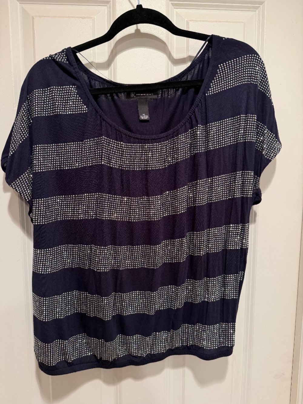 Silver Crystal applique top . Navy